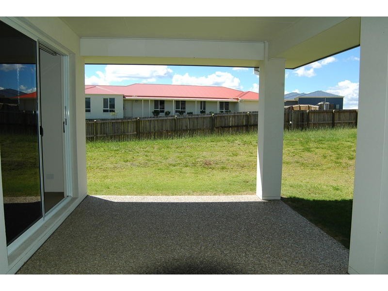 32 Tulip Street, Yamanto QLD 4305